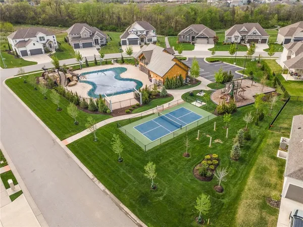 $529,900 | 2110 Northwest Ashurst Drive, Lee's Summit, MO 64081