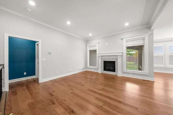 $529,900 | 2110 Northwest Ashurst Drive, Lee's Summit, MO 64081