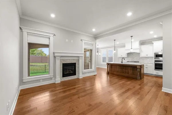 $549,900 | 2110 Northwest Ashurst Drive, Lee's Summit, MO 64081