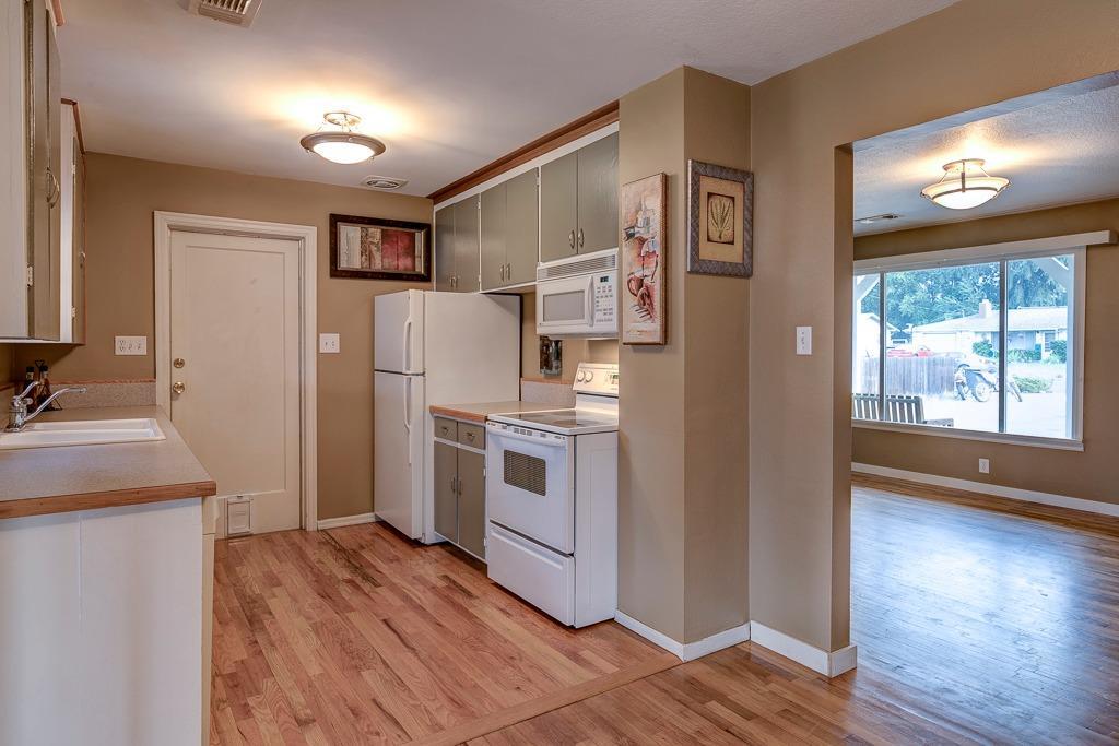 1939 Roberts Road Medford, OR 97504 - Photo 21 of 27 Additional Photo