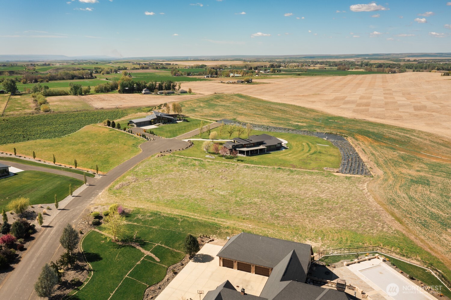 88 Red Hawk Road Walla Walla, WA 99362 - Photo 7 of 9