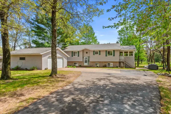 $429,900 | 450 St Andrew Trail, Nekoosa, WI 54457