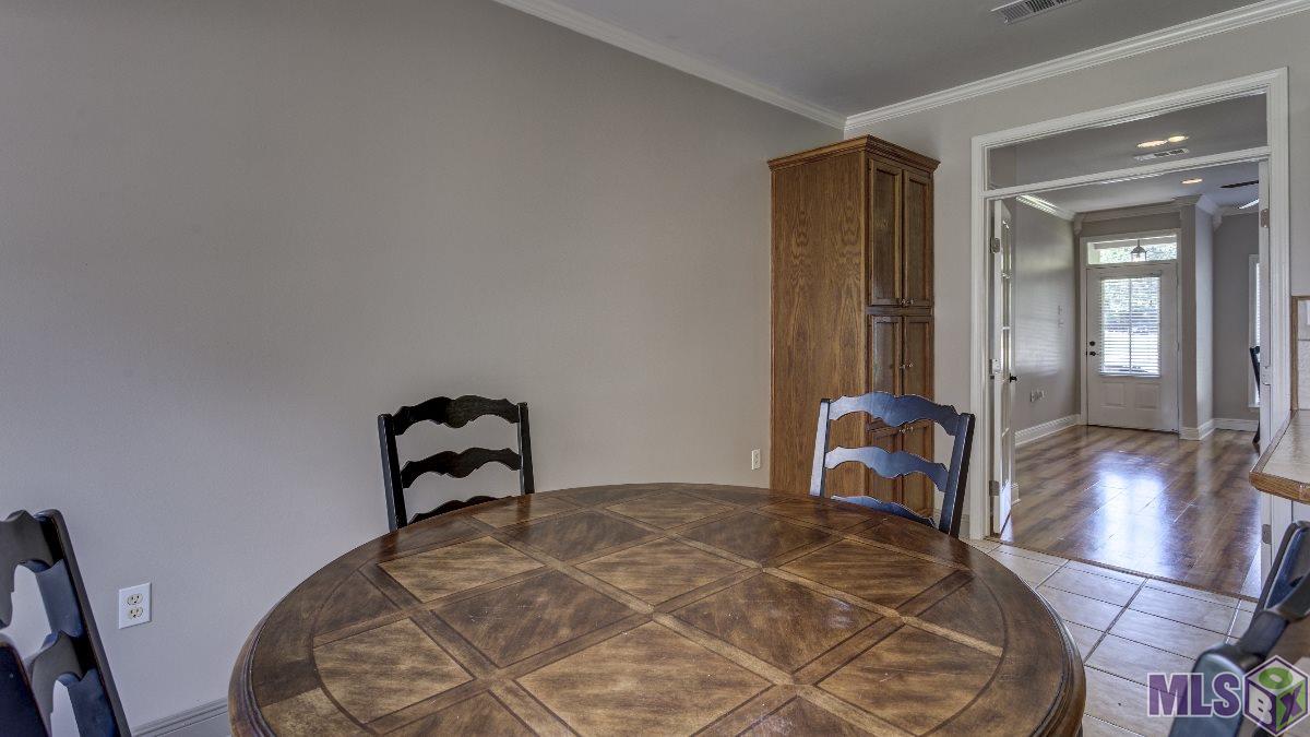 9390 Rue De Benoit Denham Springs, LA 70706 - Photo 8 of 23