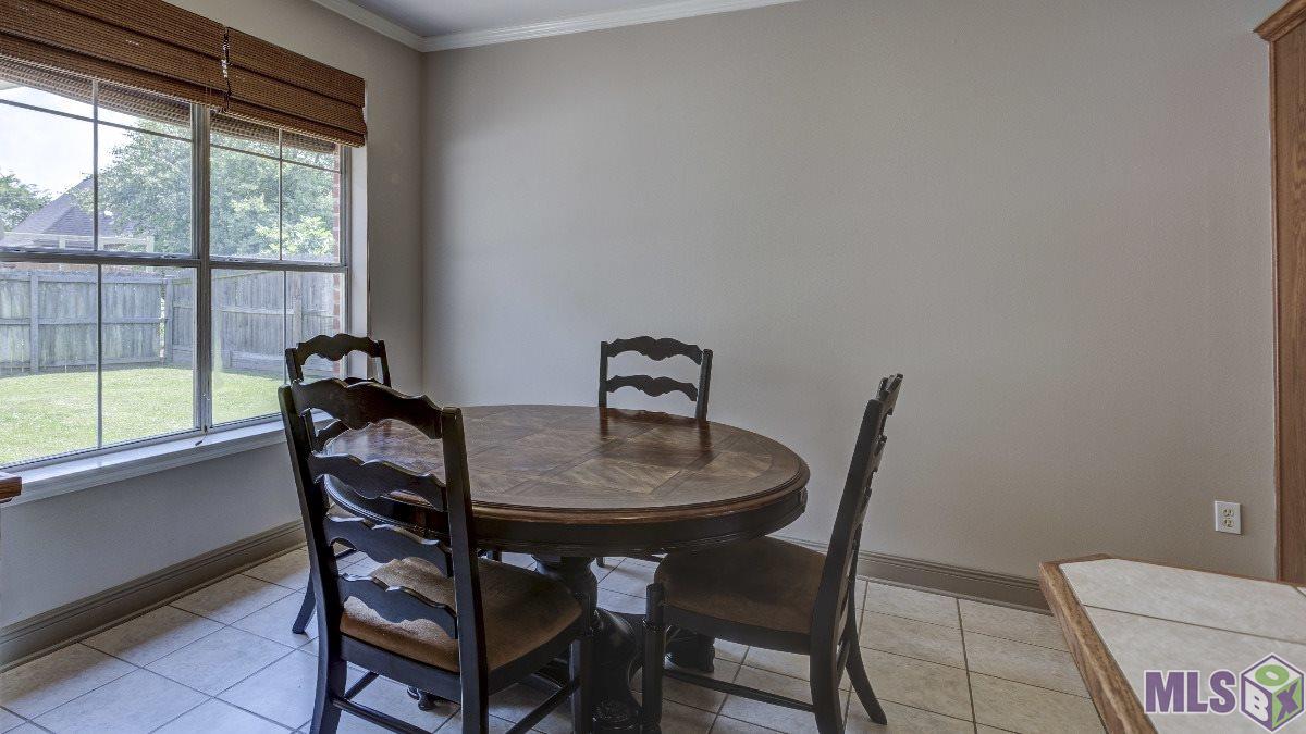 9390 Rue De Benoit Denham Springs, LA 70706 - Photo 9 of 23