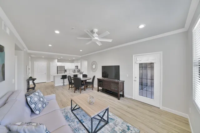 $4,200 | 20100 North 78th Place, Unit 1022, Scottsdale, AZ 85255