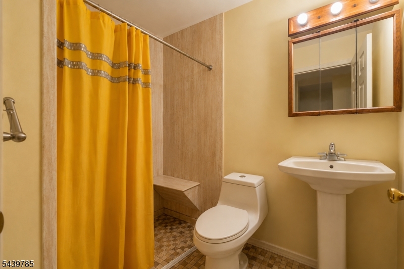 265 Rosa Parks Boulevard Paterson, NJ 07501 - Photo 12 of 31