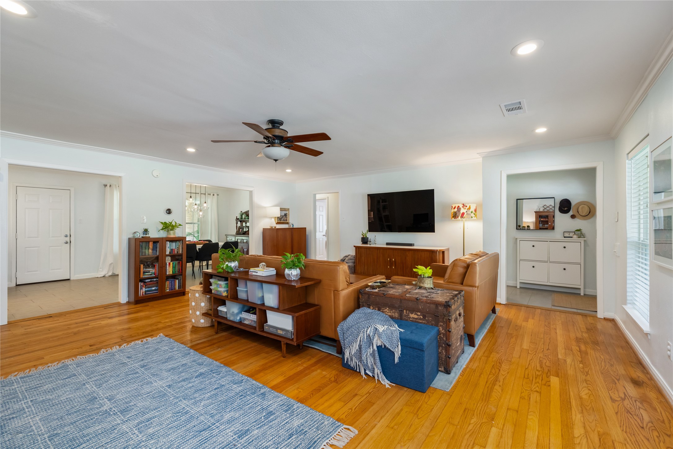 5222 Spellman Road Houston, TX 77035 - Photo 4 of 26