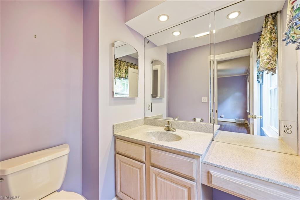 1029 Huntingdon Road Winston-Salem, NC 27104 - Photo 23 of 31 Gallery Image 23