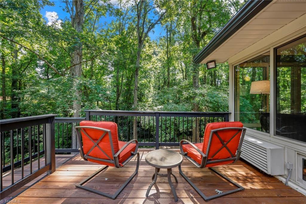 1029 Huntingdon Road Winston-Salem, NC 27104 - Photo 6 of 31 Gallery Image 6