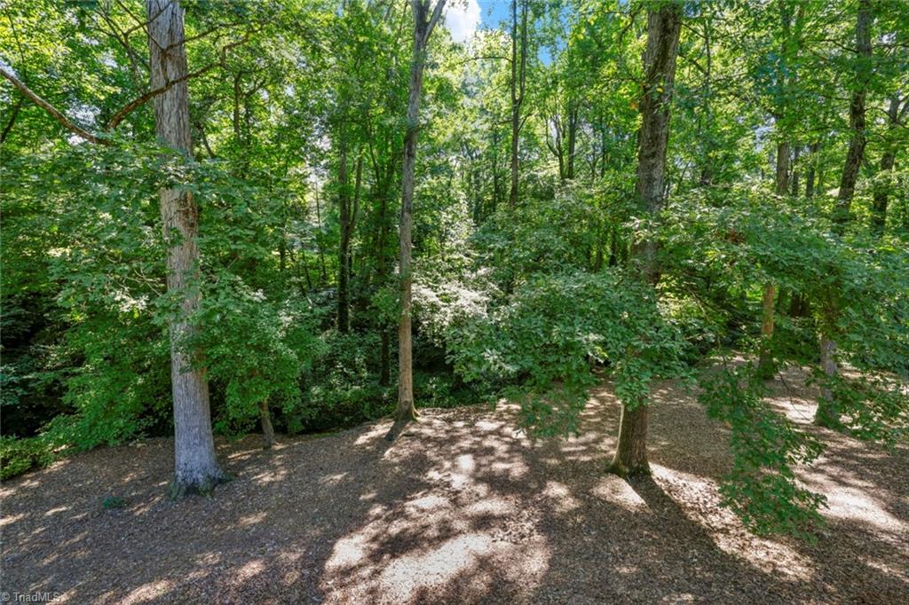 1029 Huntingdon Road Winston-Salem, NC 27104 - Photo 9 of 31 Gallery Image 9