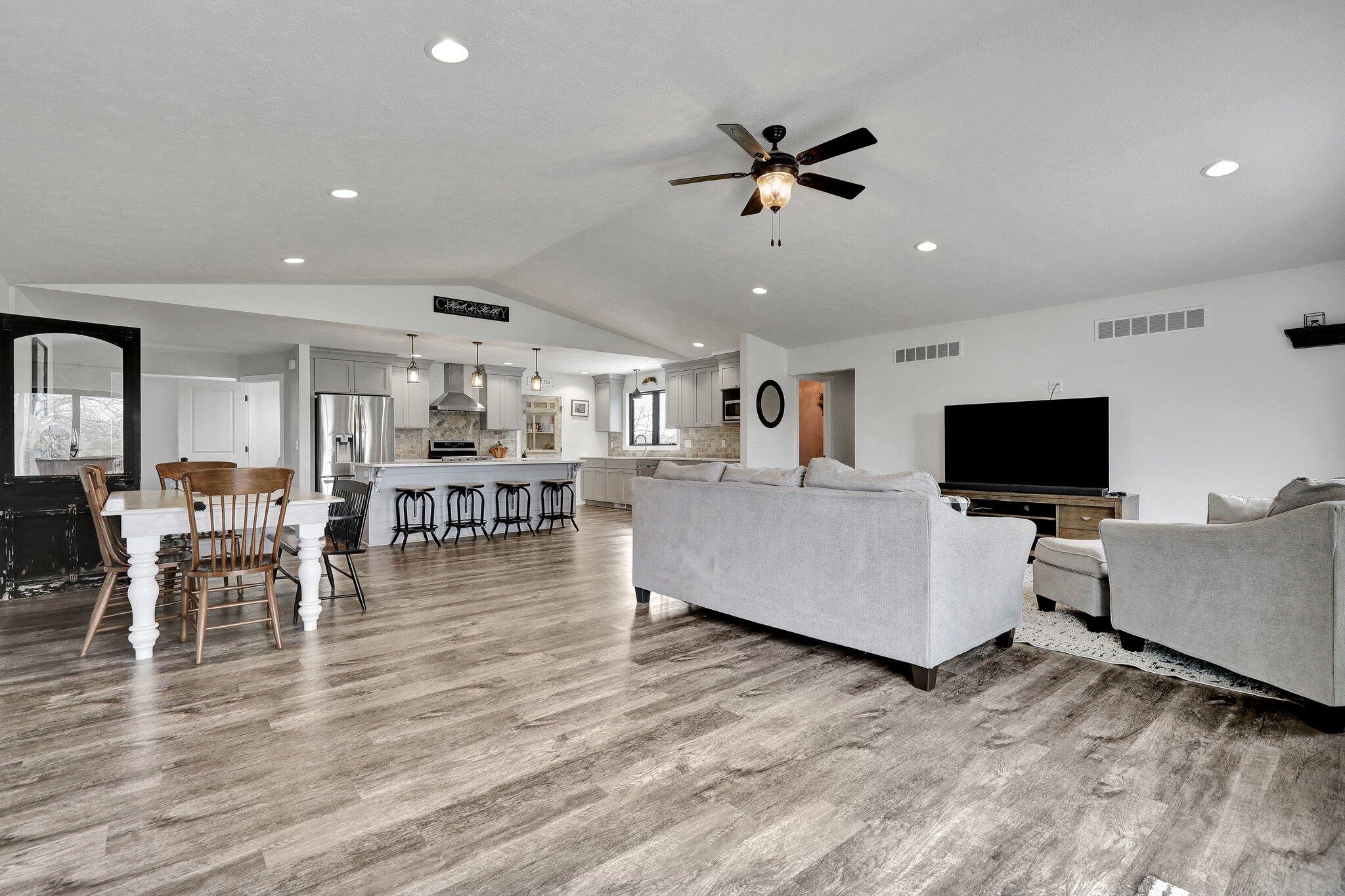 1402 Somers Road Lyons, MI 48851 - Photo 4 of 7 27-web-or-mls-Open Ended Media-27 (002)