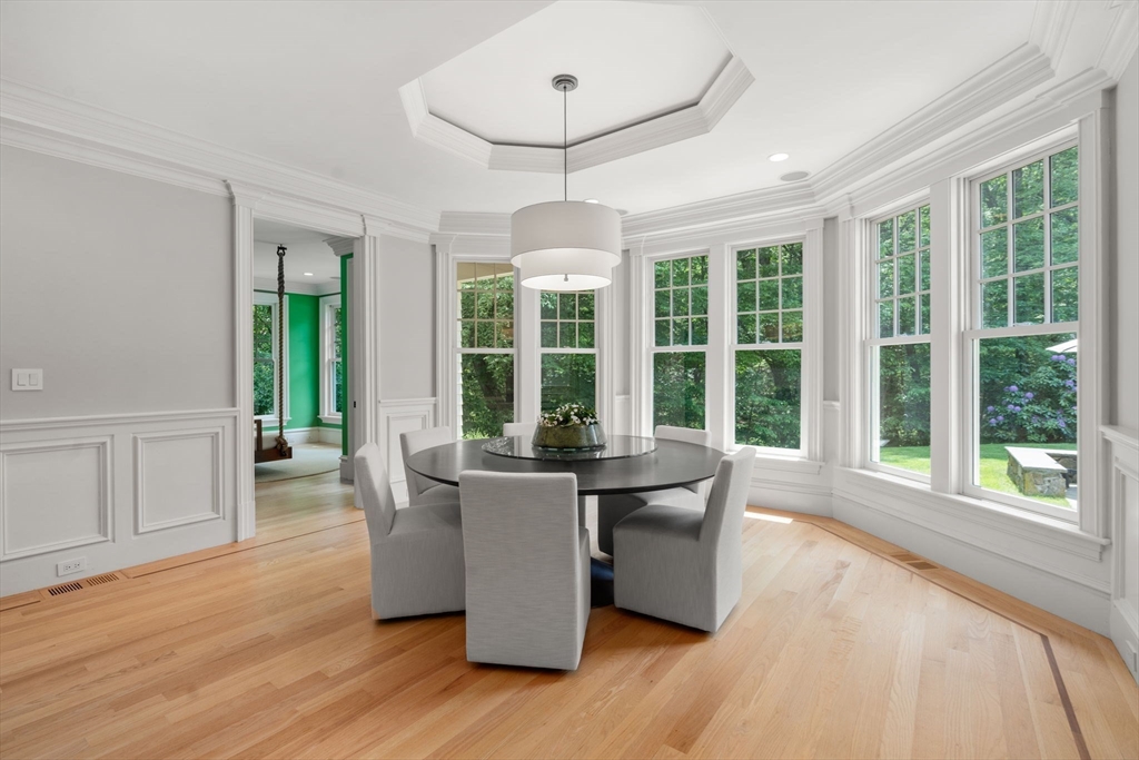 300 Glen Road Weston, MA 02493 - Photo 13 of 40