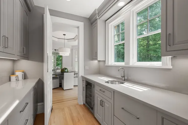 $5,795,000 | 300 Glen Road, Weston, MA 02493