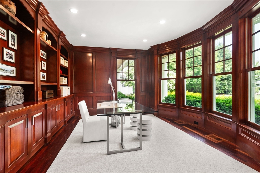 300 Glen Road Weston, MA 02493 - Photo 15 of 40