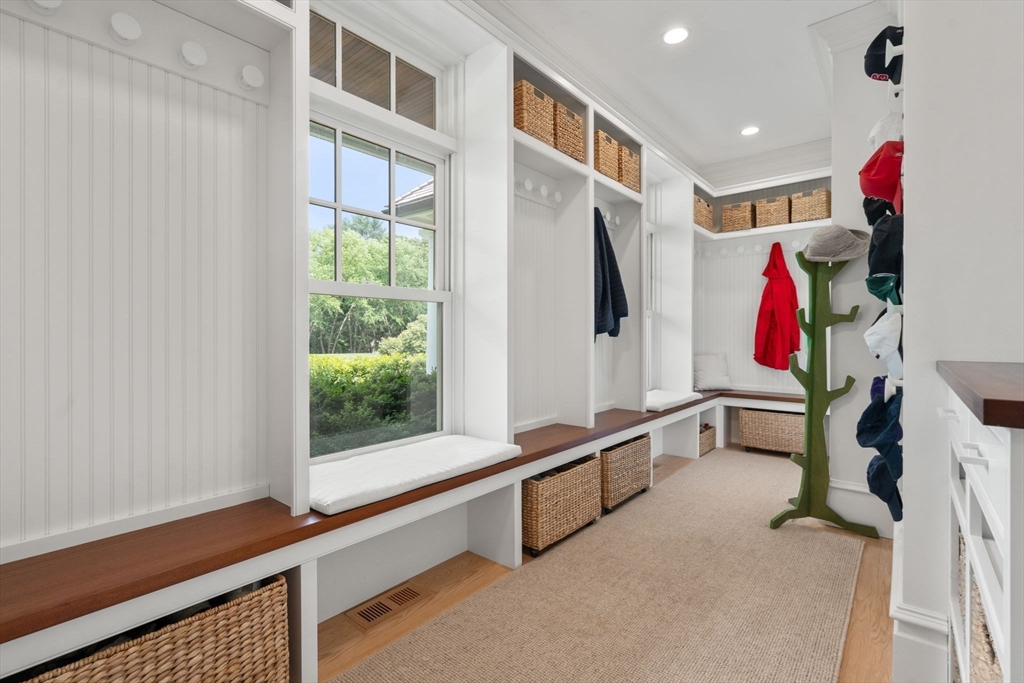 300 Glen Road Weston, MA 02493 - Photo 18 of 40