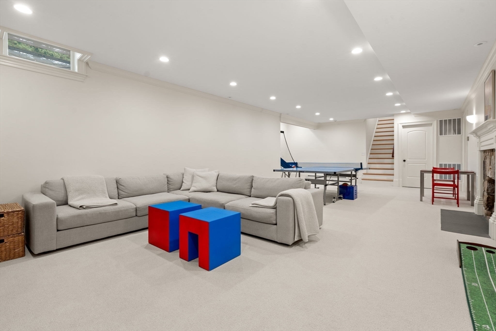 300 Glen Road Weston, MA 02493 - Photo 33 of 40