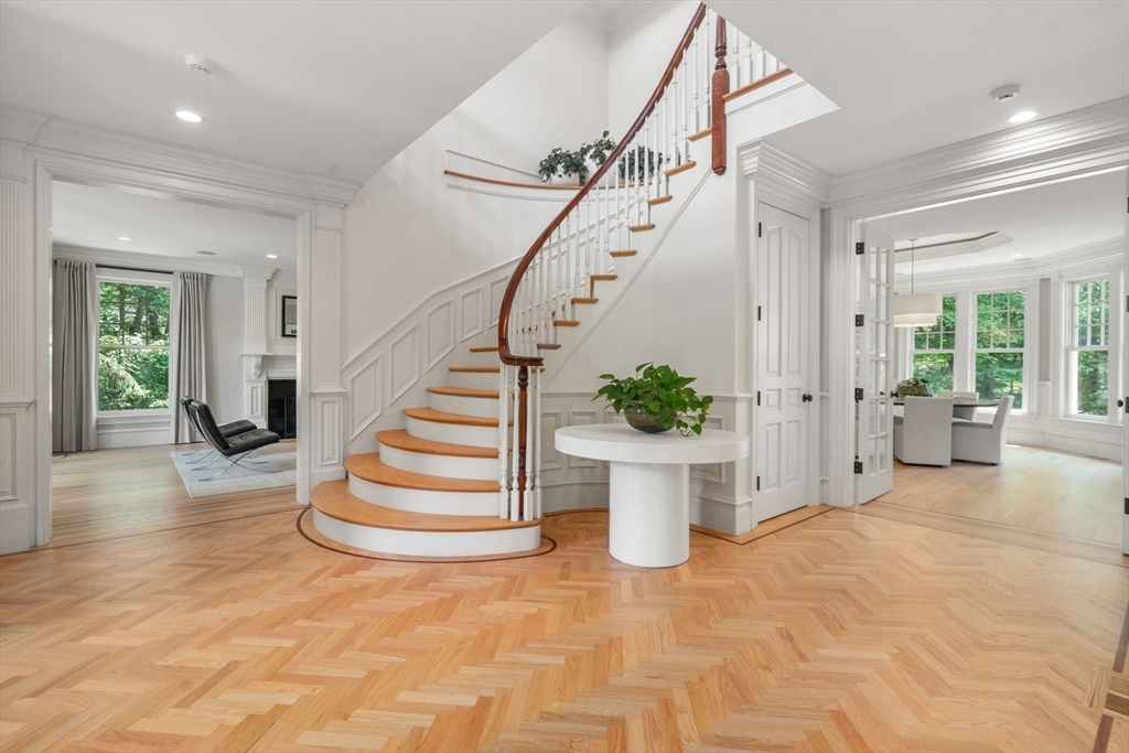 300 Glen Road Weston, MA 02493 - Photo 5 of 40