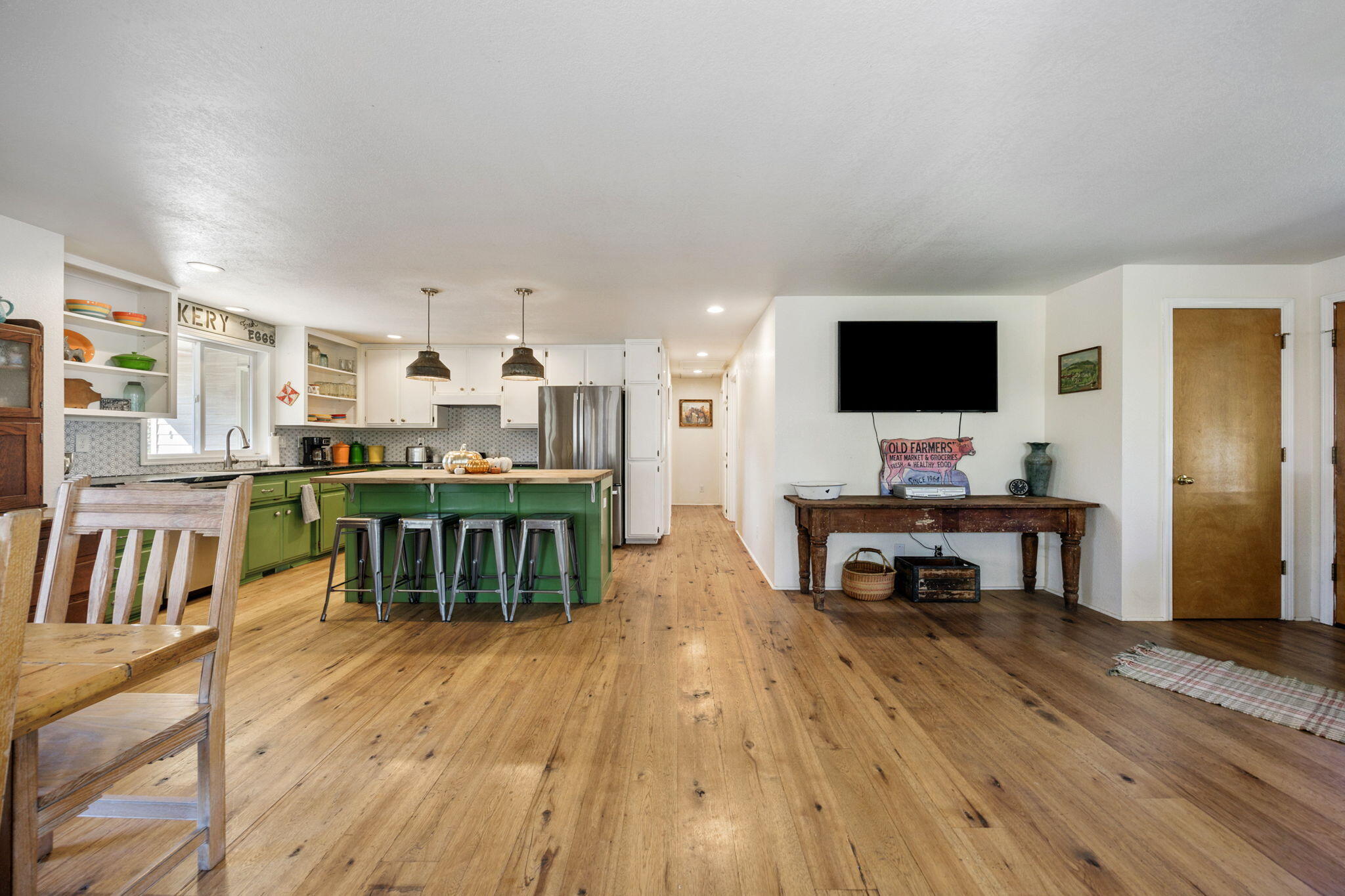 7400 Webber Road White City, OR 97503 - Photo 7 of 44 Beautiful 100 year old wide plank wood floors from a warehouse in pennsylvania