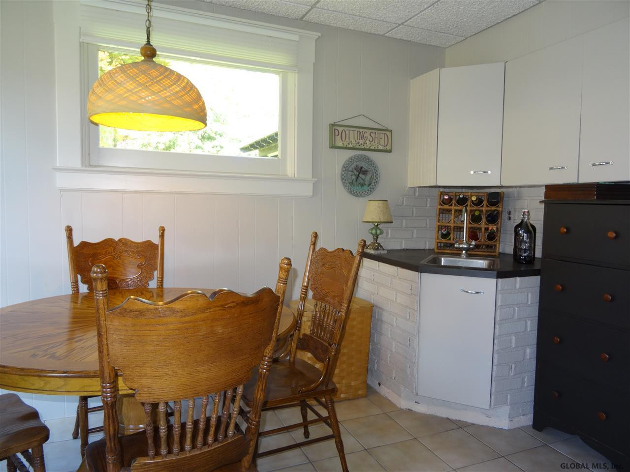 1181 Avon Road Schenectady, NY 12308 - Photo 12 of 25 Photo 12