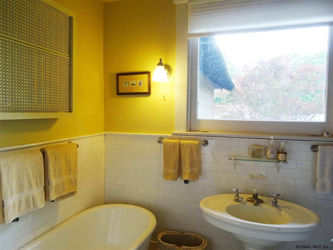 1181 Avon Road Schenectady, NY 12308 - Photo 14 of 25 Photo 14