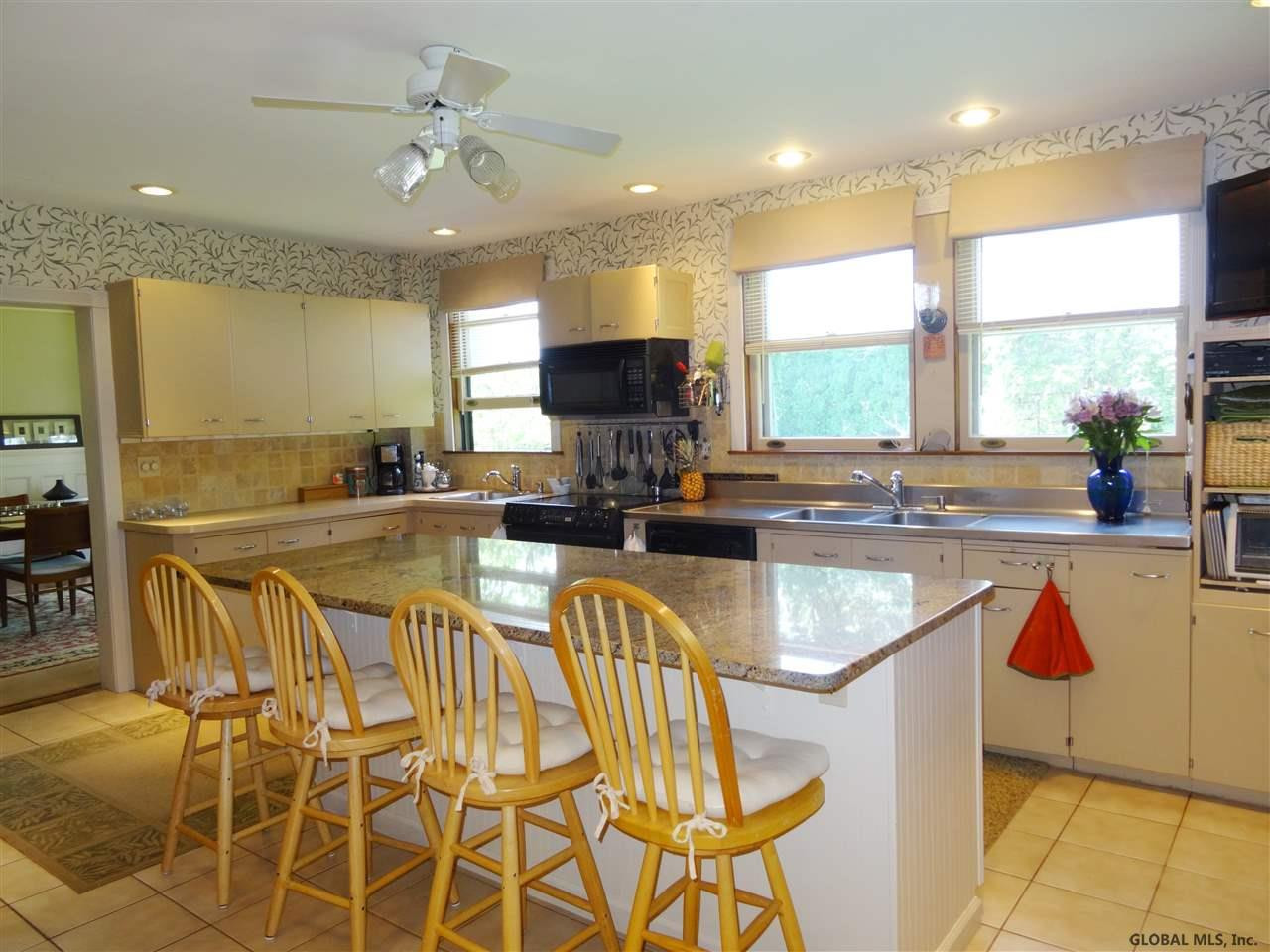 1181 Avon Road Schenectady, NY 12308 - Photo 10 of 25 Photo 10