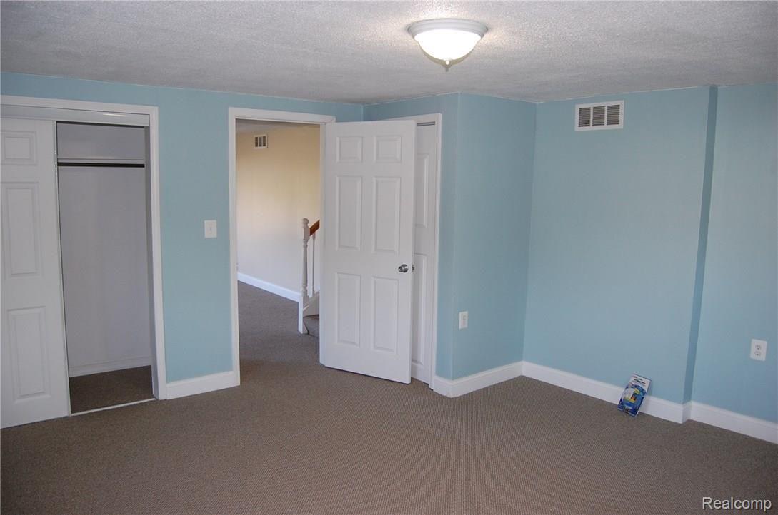 27004 Inkster Road Flat Rock, MI 48134 - Photo 14 of 36 DSC_0020.JPG