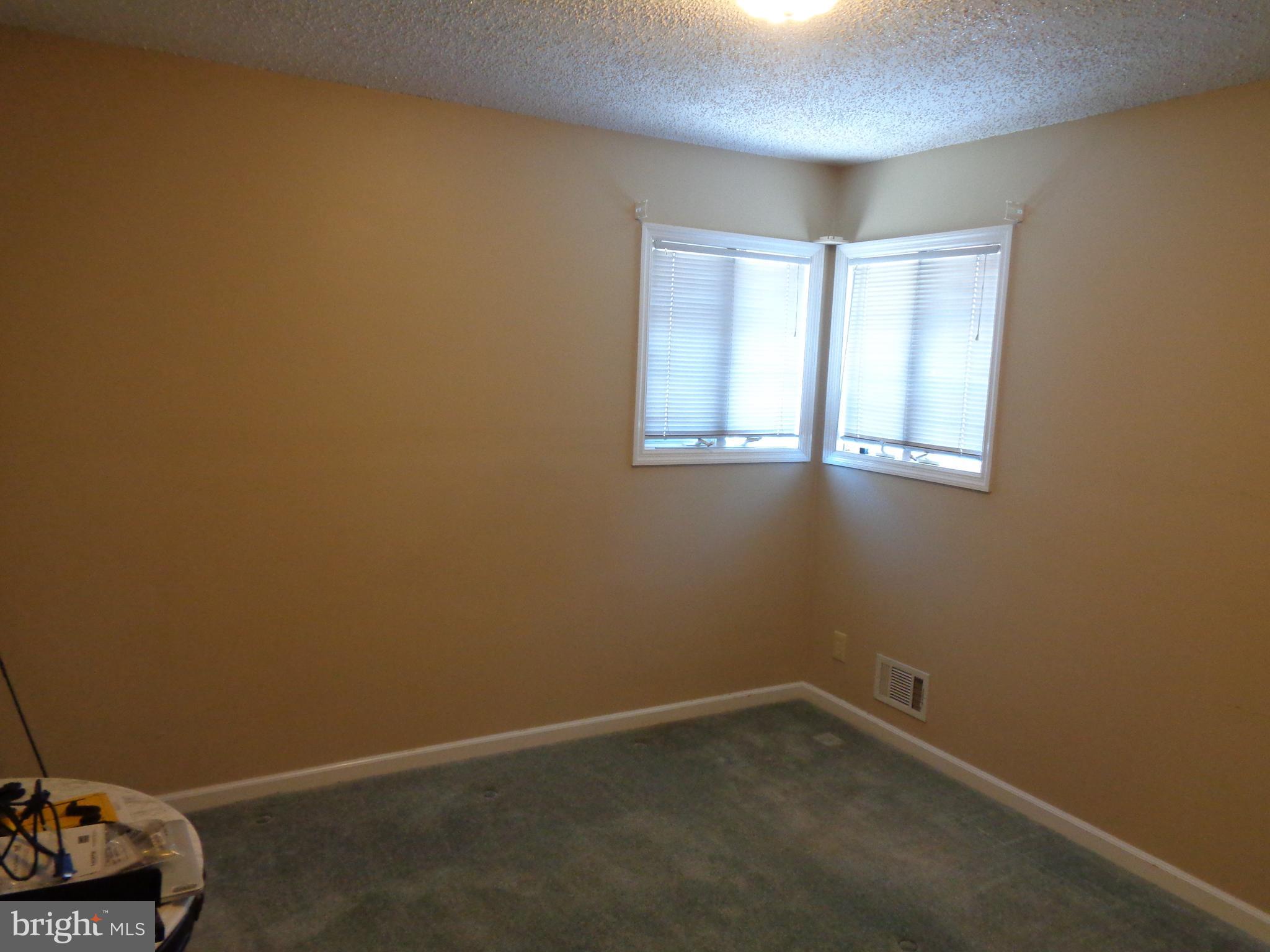 2380 Klockner Road Hamilton, NJ 08690 - Photo 10 of 21 a room that has a window in it