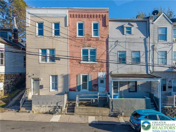 $179,900 | 518 Auburn Street, Allentown, PA 18103