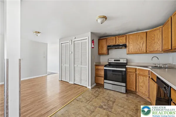 $179,900 | 518 Auburn Street, Allentown, PA 18103
