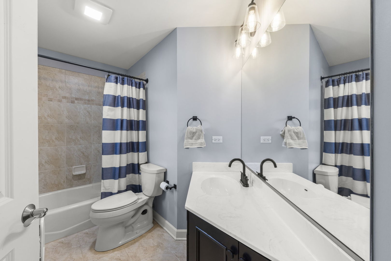 4544 Corktree Road Naperville, IL 60564 - Photo 29 of 68