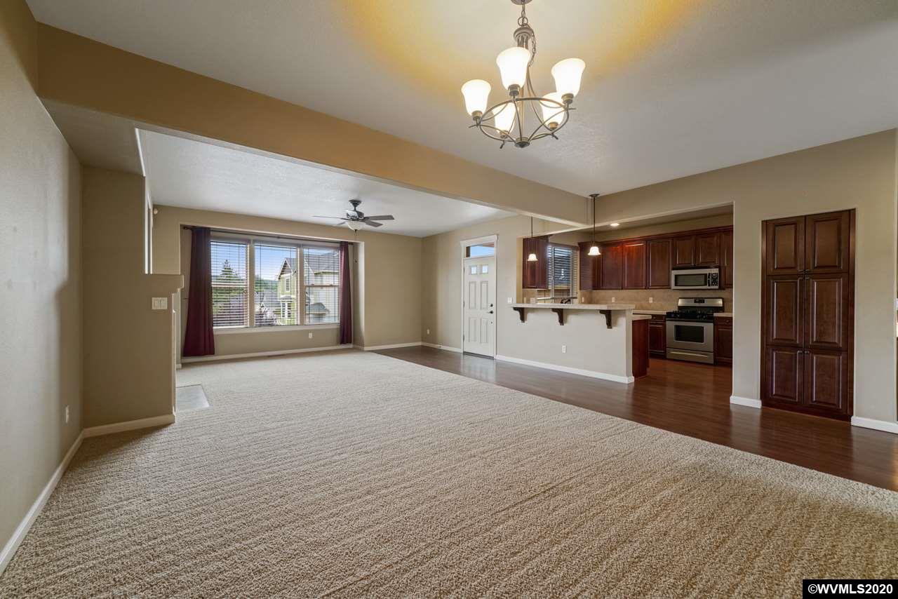 808 Crouchen Street Northwest Salem, OR 97304 - Photo 9 of 37