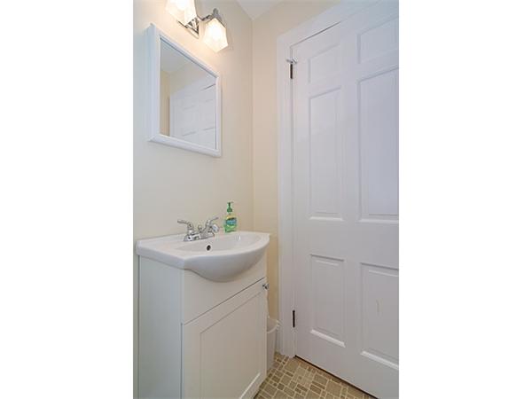 20 Thornton Road Waltham, MA 02453 - Photo 13 of 24