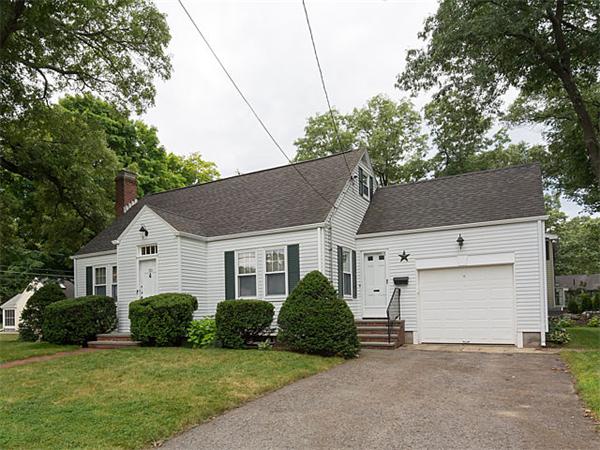 20 Thornton Road Waltham, MA 02453 - Photo 2 of 24