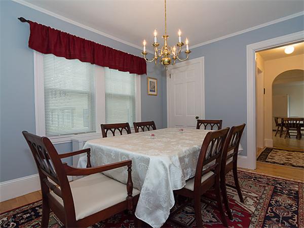 20 Thornton Road Waltham, MA 02453 - Photo 6 of 24