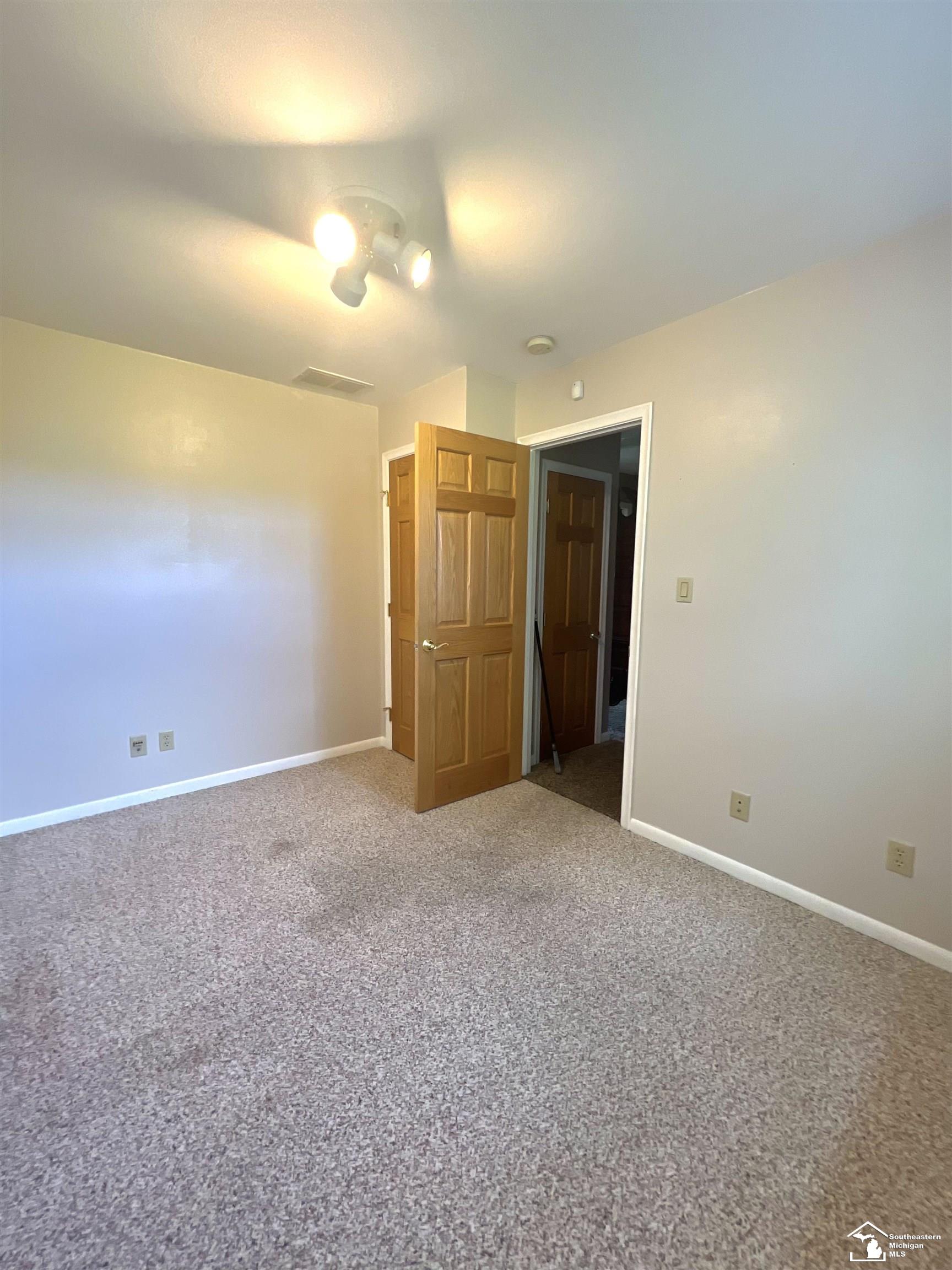276 East Rauch Road Temperance, MI 48182 - Photo 17 of 30