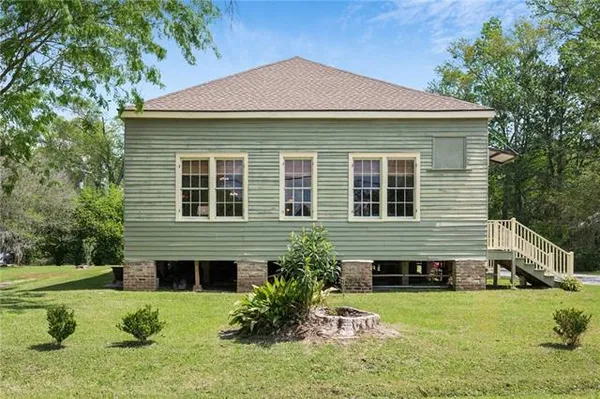 $780,000 | 71667 Leveson Street, Abita Springs, LA 70420
