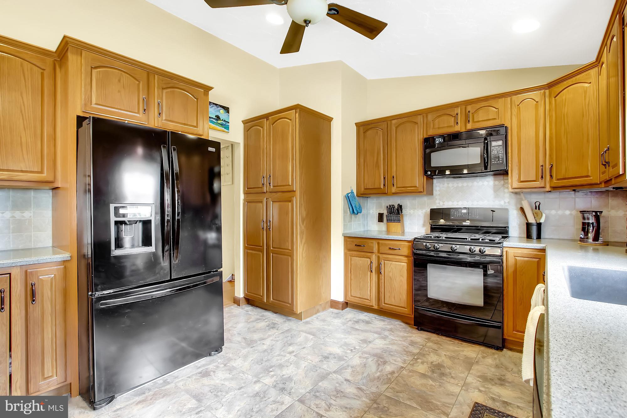 465 Clearview Road Hanover, PA 17331 - Photo 14 of 49 KITCHEN