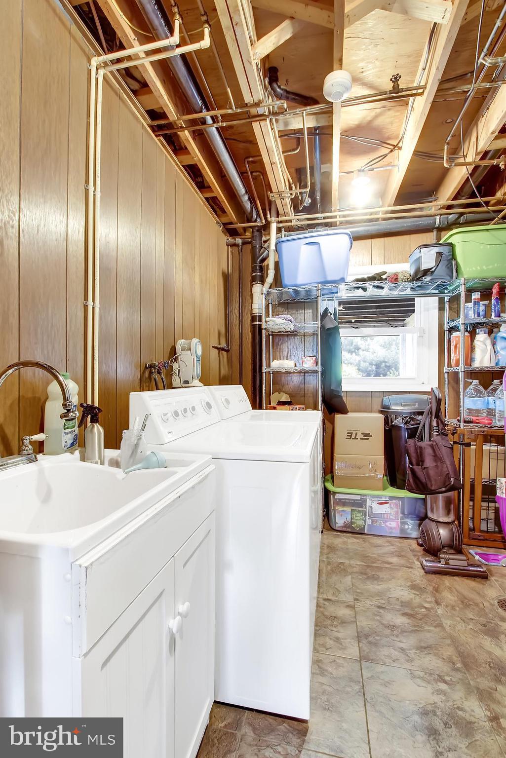465 Clearview Road Hanover, PA 17331 - Photo 37 of 49 LAUNDRY