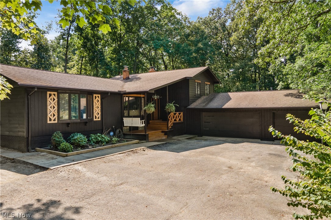 320 Keenan Road Peninsula, OH 44264 - Photo 1 of 35 Gallery Image 1