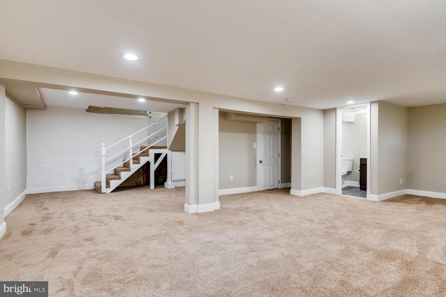 4026 Ridgecroft Road Baltimore, MD 21206 - Photo 25 of 33