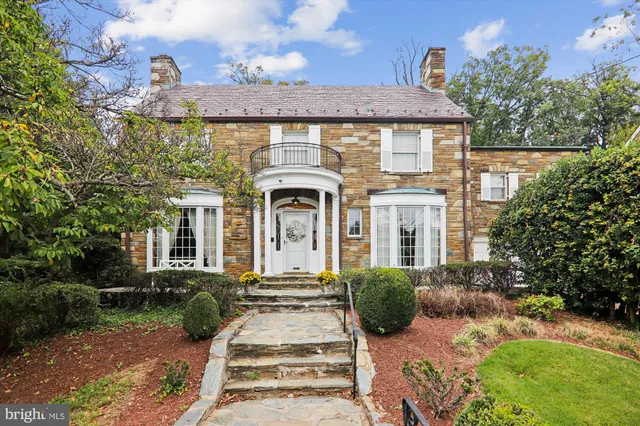 $1,299,999 | 3195 Westover Drive Southeast, Washington, DC 20020