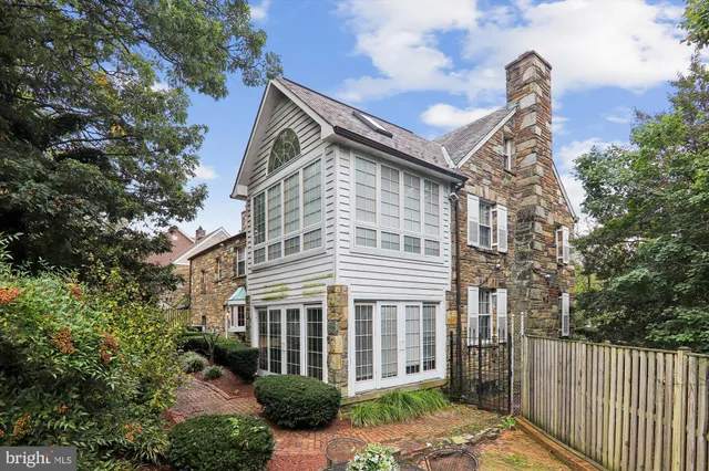 $1,299,999 | 3195 Westover Drive Southeast, Washington, DC 20020