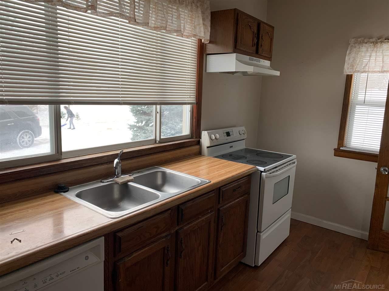 2175 West Auburn Road Rochester Hills, MI 48309 - Photo 8 of 33