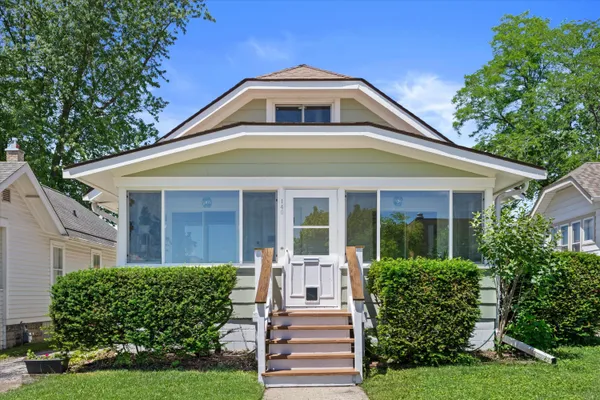 $395,000 | 140 South Hartwell Avenue, Waukesha, WI 53186
