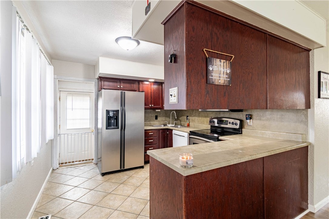 24 Kater Drive Decatur, IL 62521 - Photo 8 of 16 Gallery Image 8