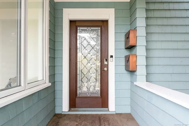 $3,250 | 137 Rock Spring Road, Stamford, CT 06906