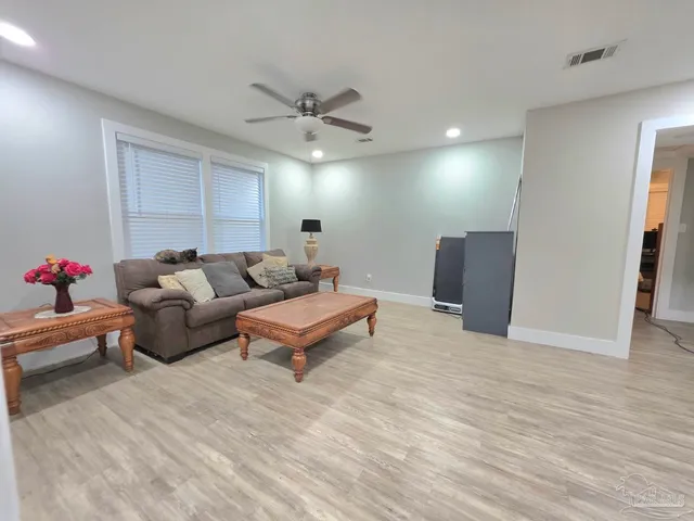 $1,700 | 18 Milton Road, Pensacola, FL 32507