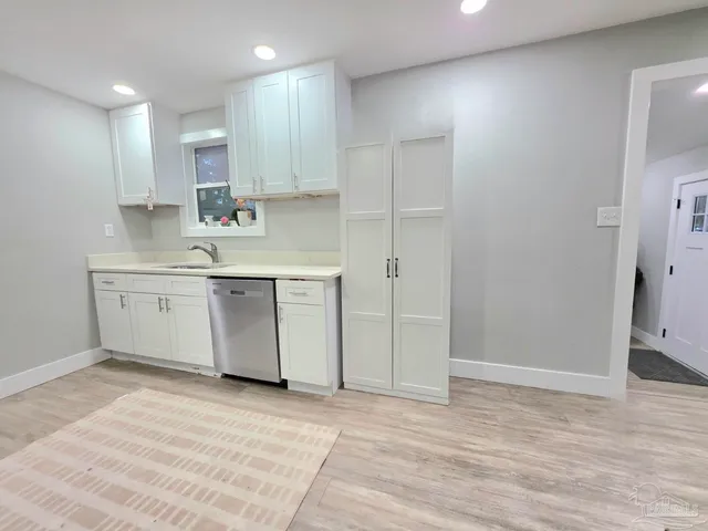 $1,700 | 18 Milton Road, Pensacola, FL 32507