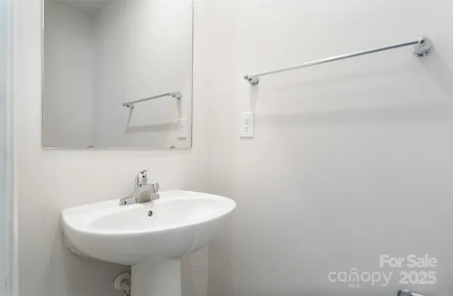 $440,000 | 1925 Pin Hook Road, Charlotte, NC 28215