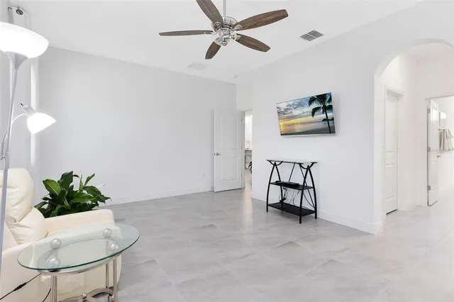 $585,000 | 2090 Standing Rock Circle, Oakland, FL 34787